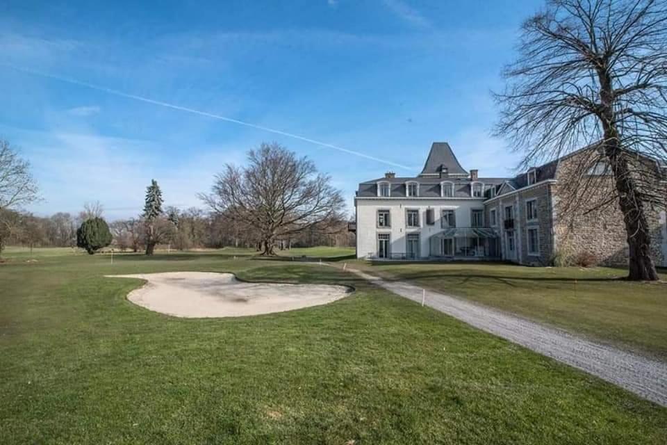 La Chambre Du Chateau De Bernalmont Liège Exteriör bild