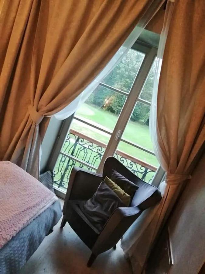 La Chambre Du Chateau De Bernalmont Liège Exteriör bild