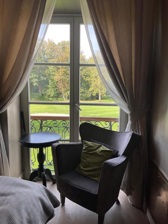 La Chambre Du Chateau De Bernalmont Liège Exteriör bild